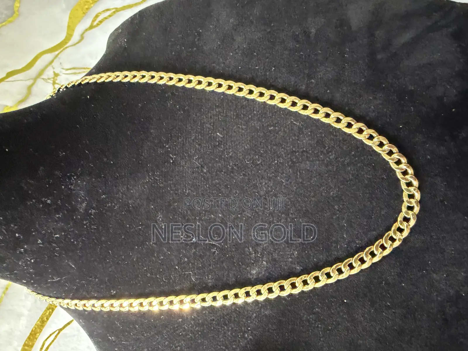 Brand New Italy 750 Gold Cuban Design