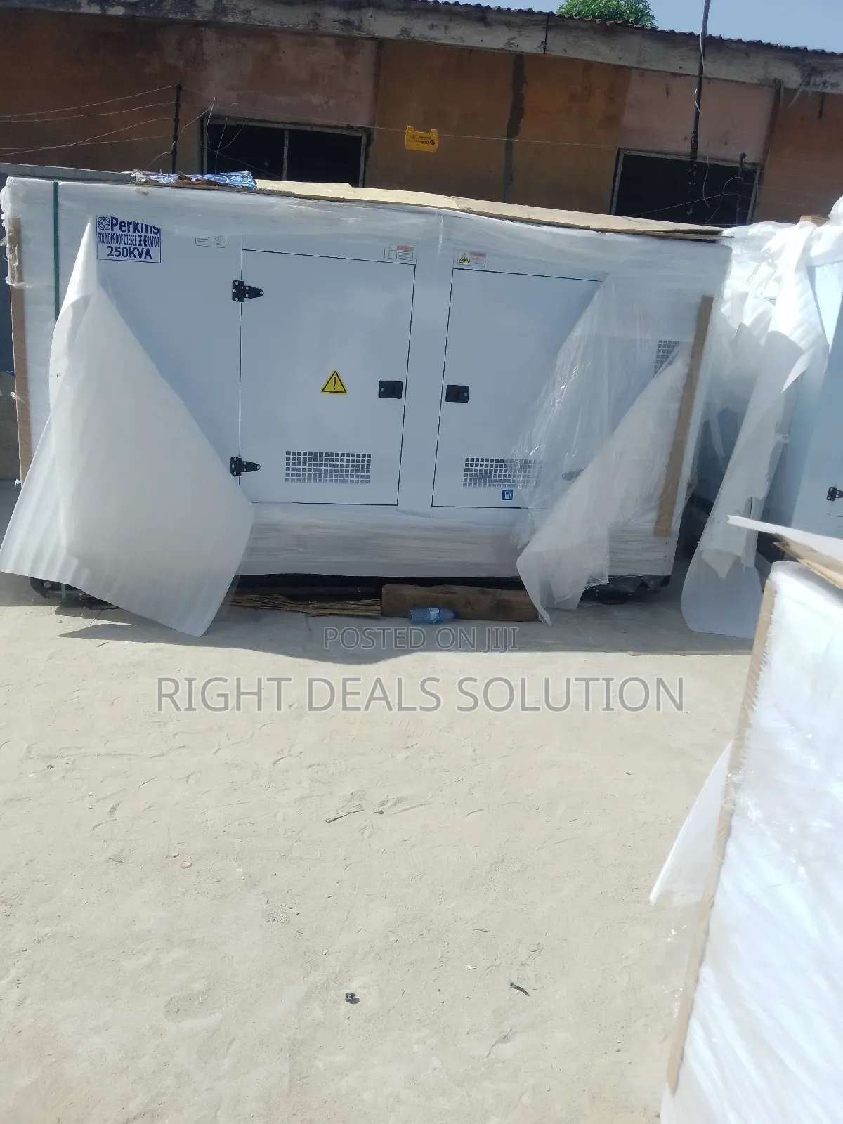Perkins Powered 250kva Low-Noise Generator Set With Weatherproof