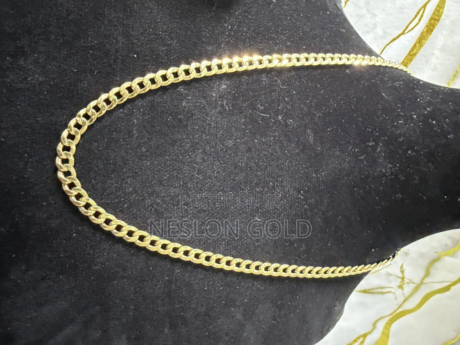 Brand New Italy 750 Gold Cuban Design