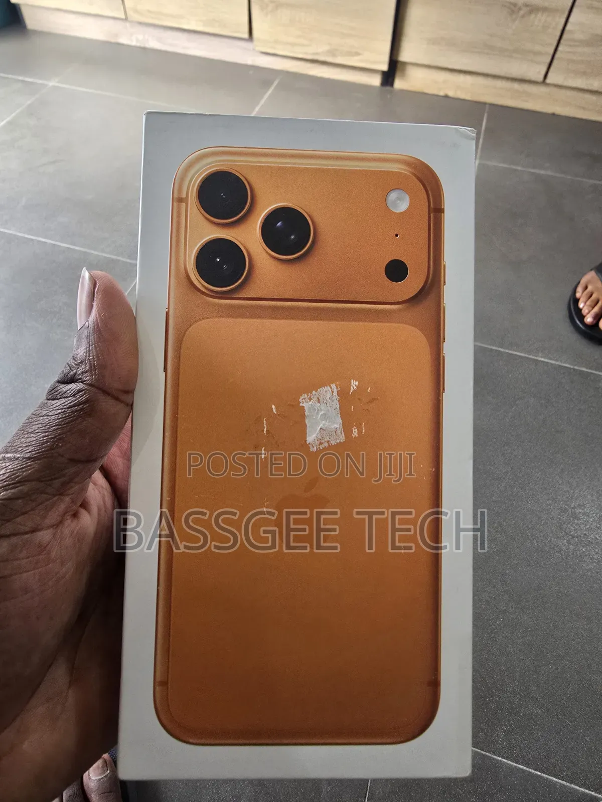 New Apple iPhone 17 Pro Max 2 TB Orange