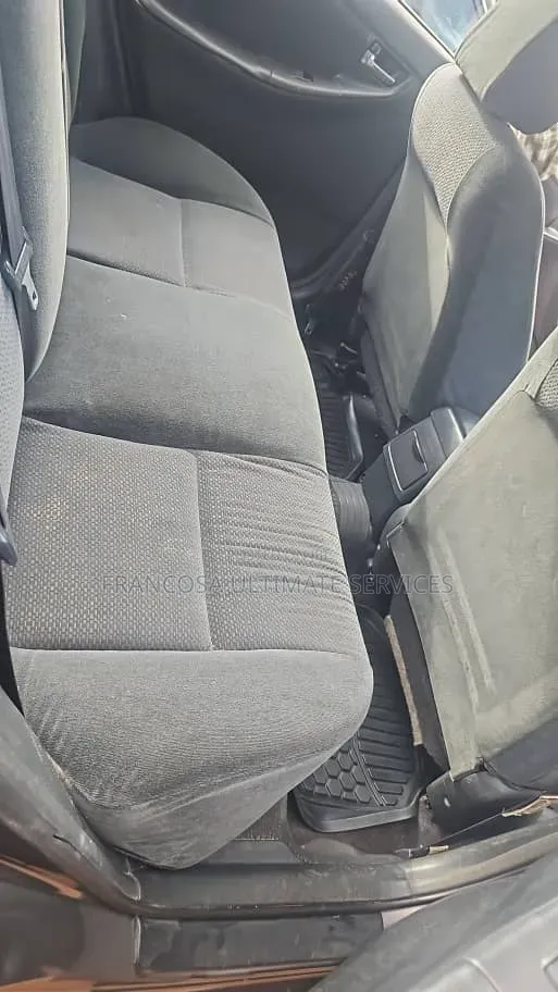 Toyota Corolla 2004 Brown