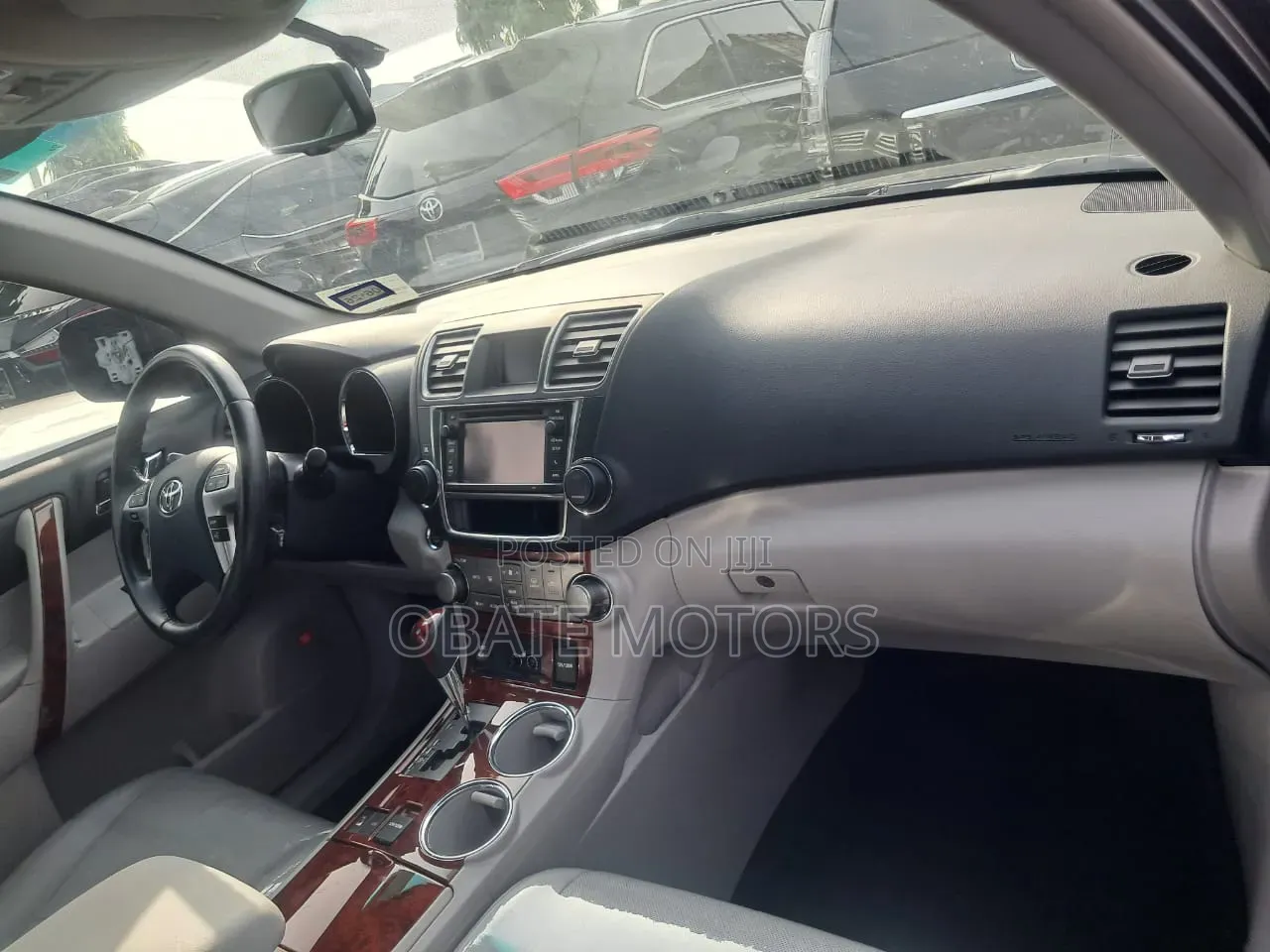 Toyota Highlander Limited 3.5l 4WD 2013 Gray