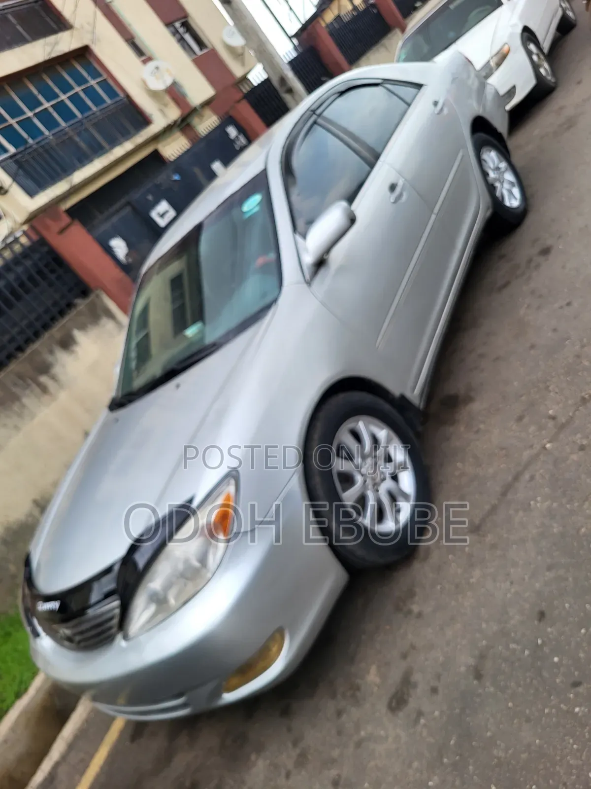 Toyota Camry LE 4dr Sedan (2.4L 4cyl 5M) 2004 Silver