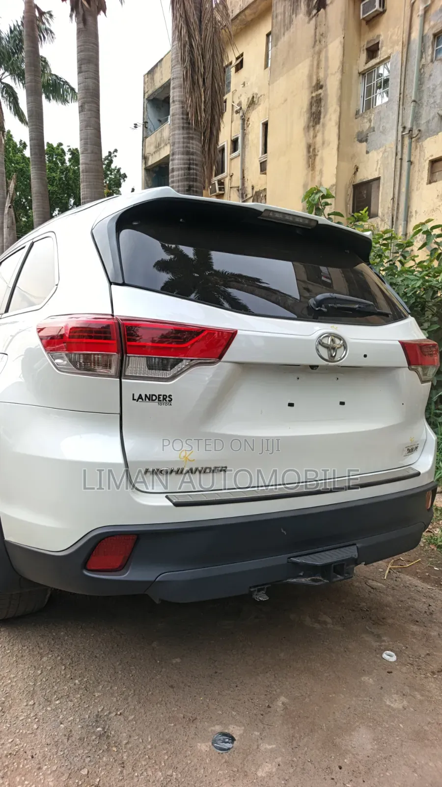Toyota Highlander XLE 4x4 V6 (3.5L 6cyl 8A) 2017 White