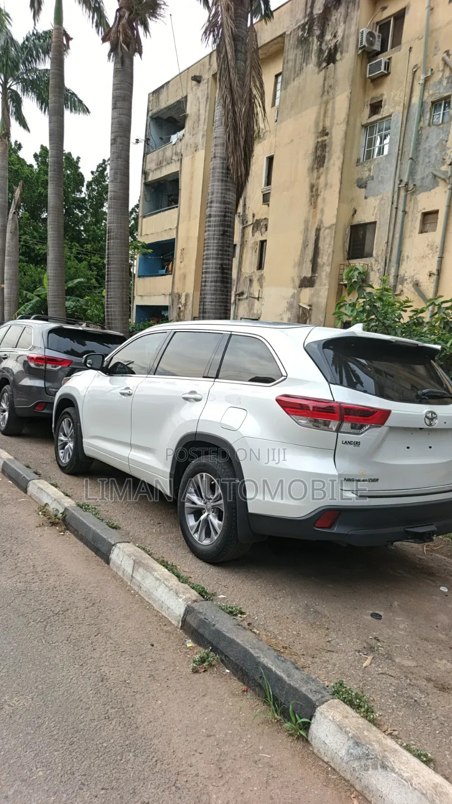 Toyota Highlander XLE 4dr SUV AWD (3.5L 6cyl 6A) 2015 White
