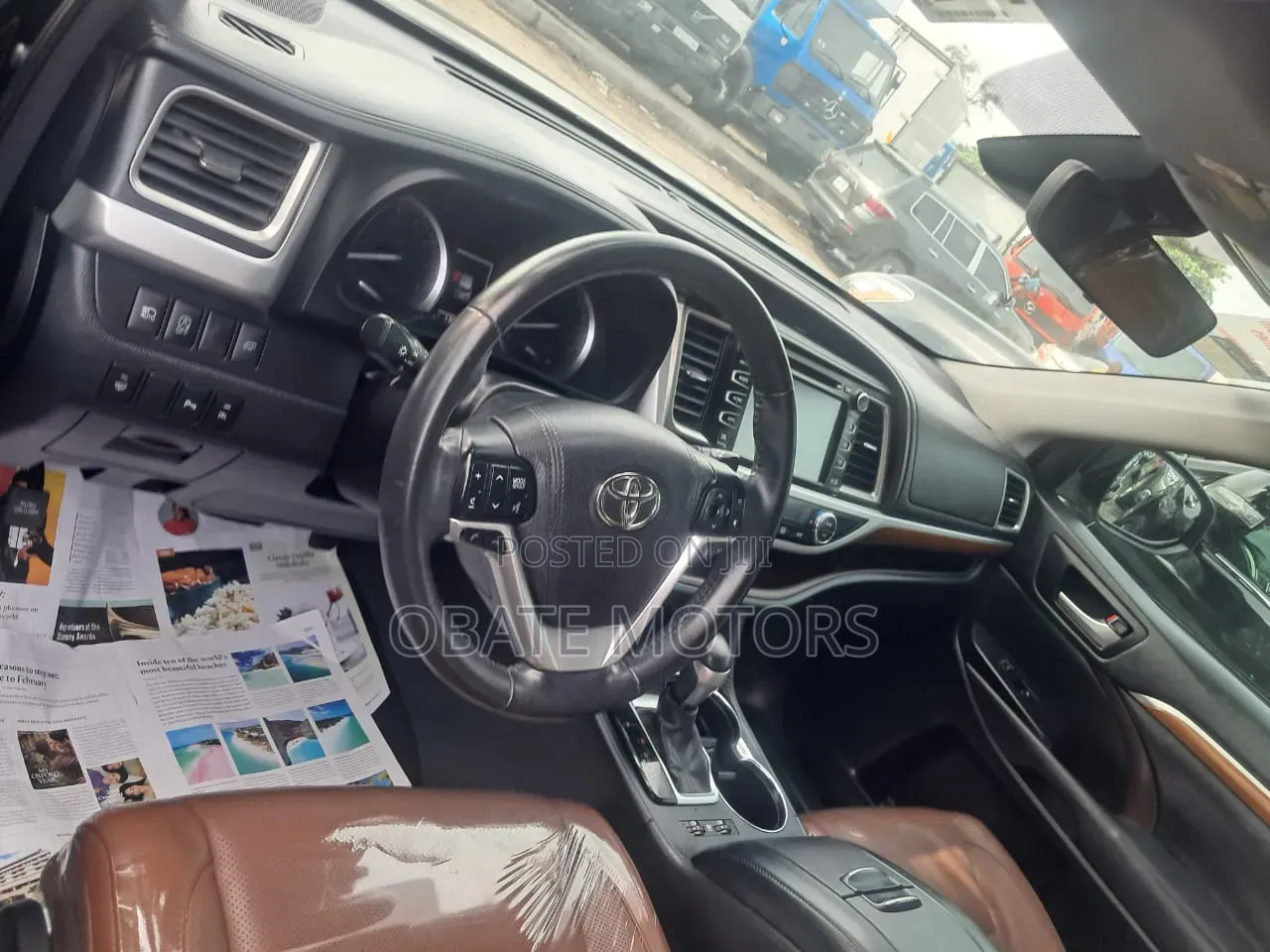 Toyota Highlander Limited Platinum 4x4 V6 (3.5L 6cyl 8A) 2017 Black