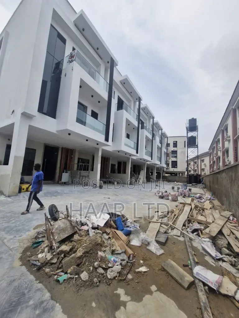 4bdrm Duplex in Osapa london for sale