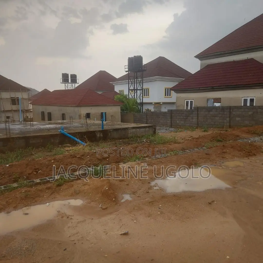 5bdrm Duplex in Jedo Megacity Estate, Ushafa for sale