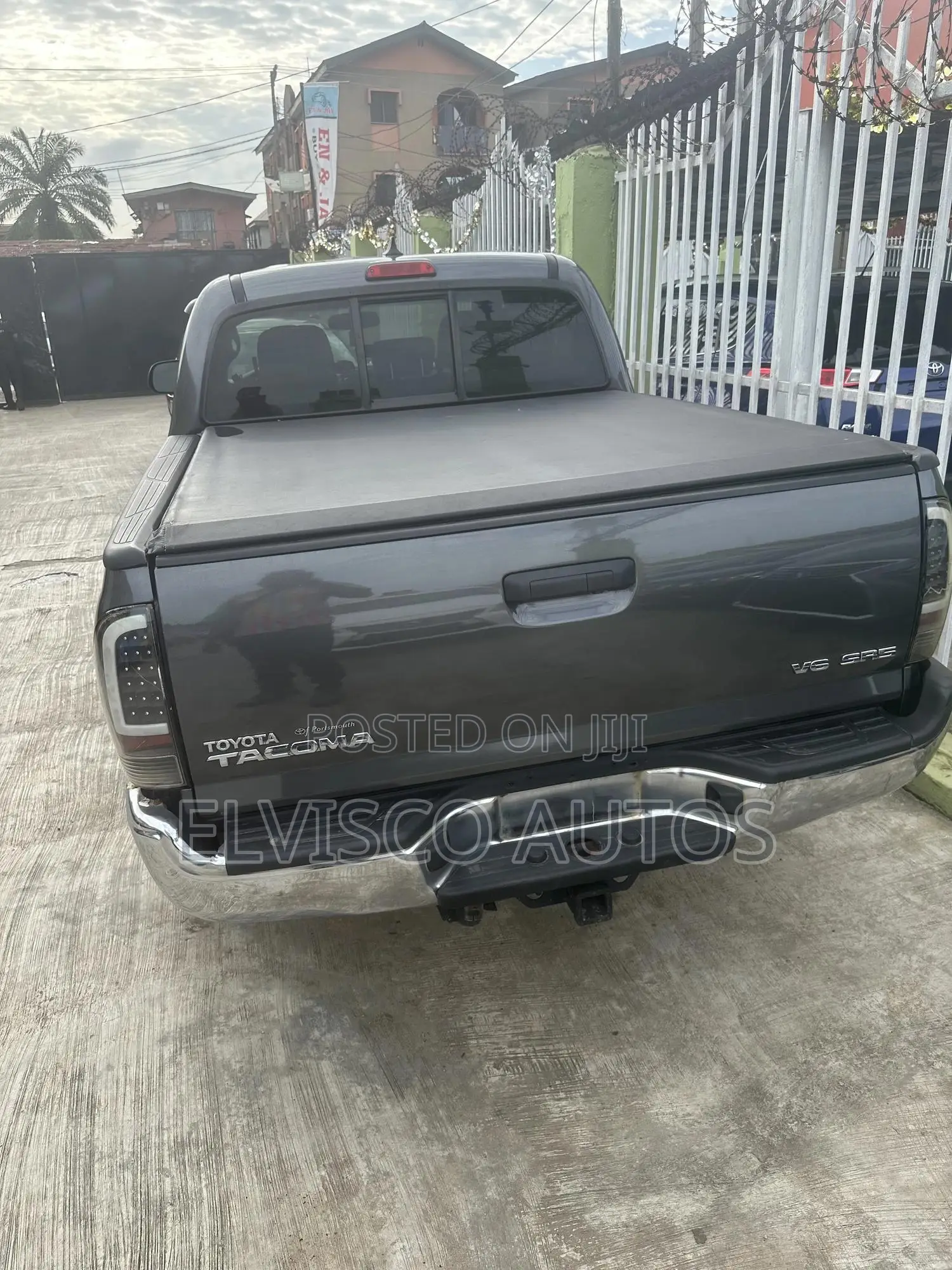 Toyota Tacoma 2013 Gray