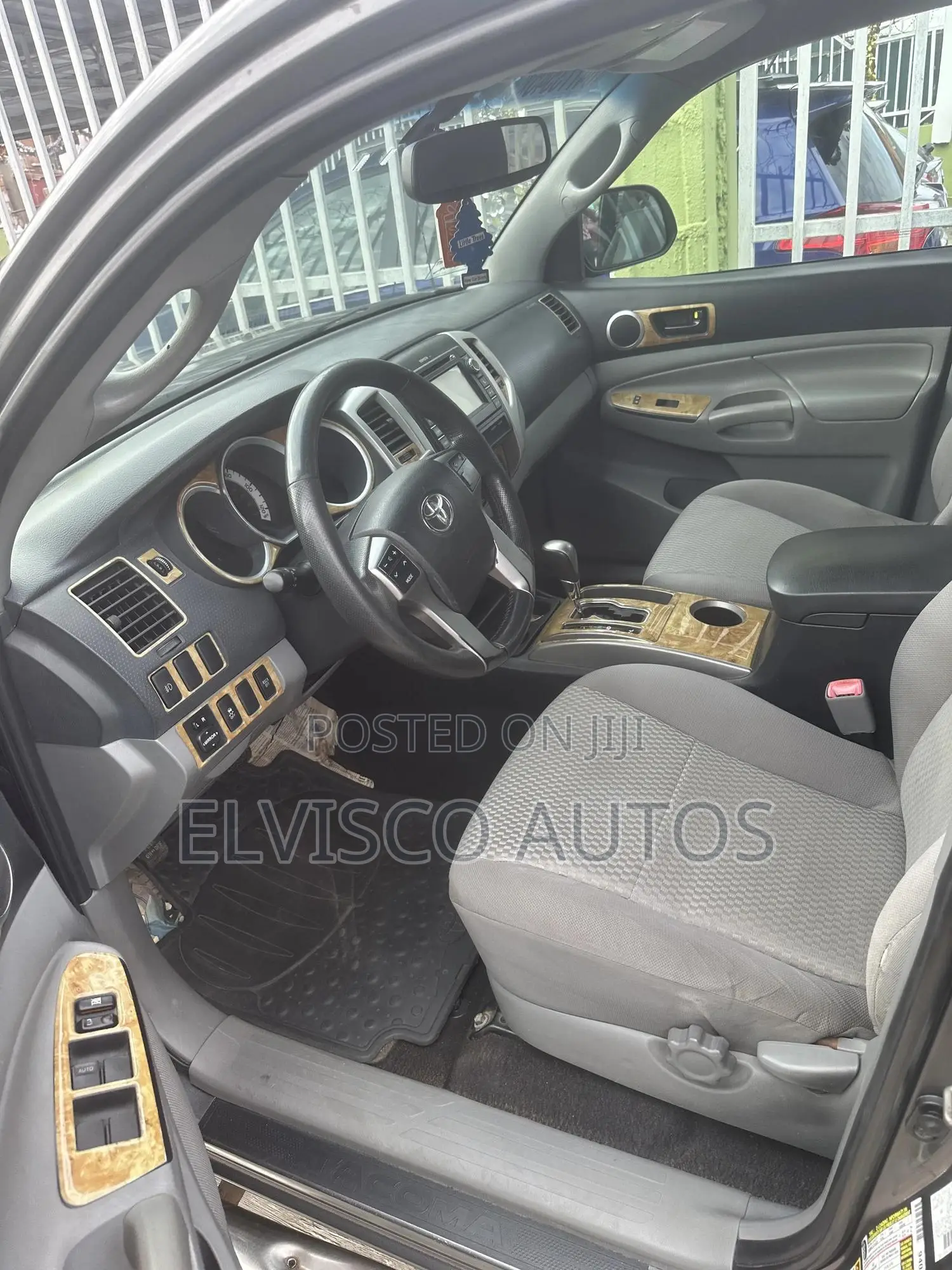 Toyota Tacoma 2013 Gray