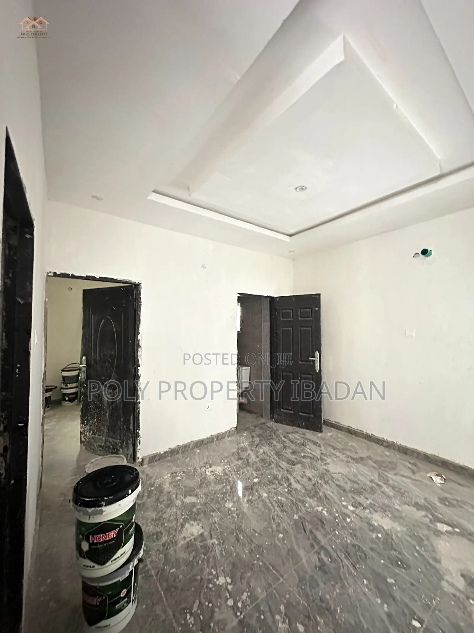 1bdrm Apartment in Atoyebi Court, Ibadan for sale