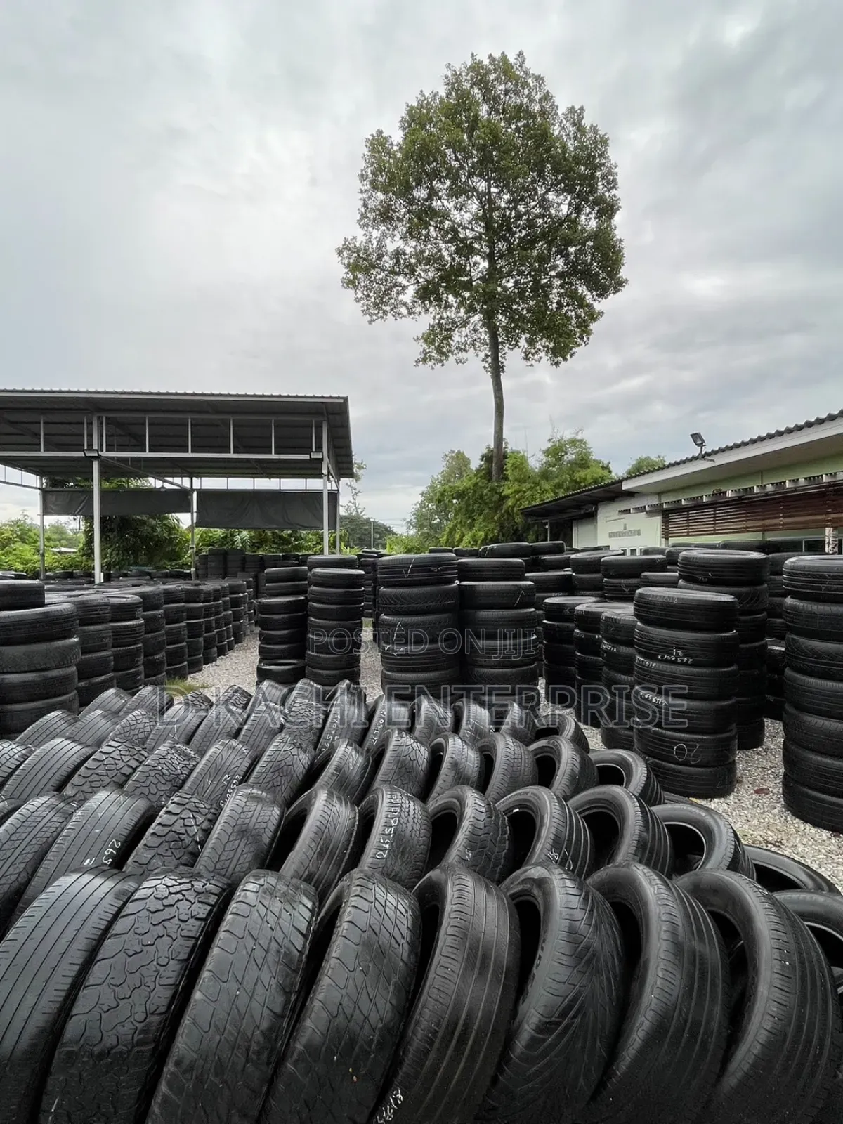 215/65 R16 Crosswind Tyre (Brand New and First Grade Tokunbo)
