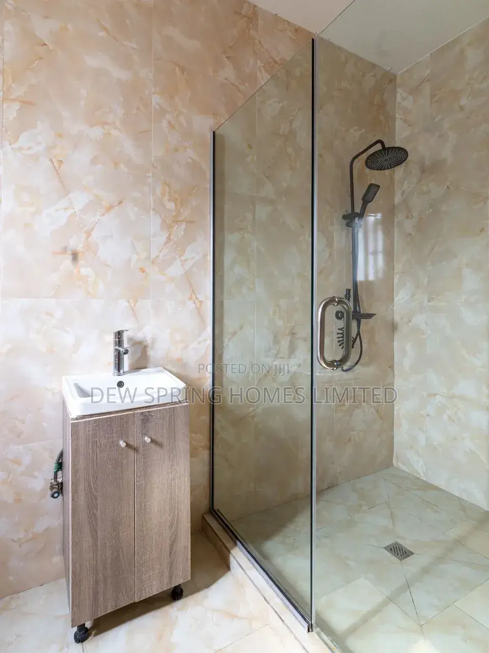 Luxury 2 Bedroom Apartment