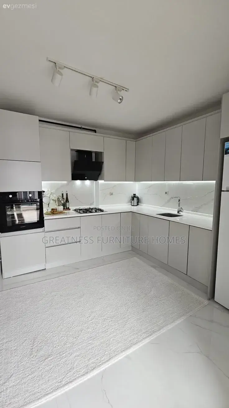 Luxury Kitchen Cabinet