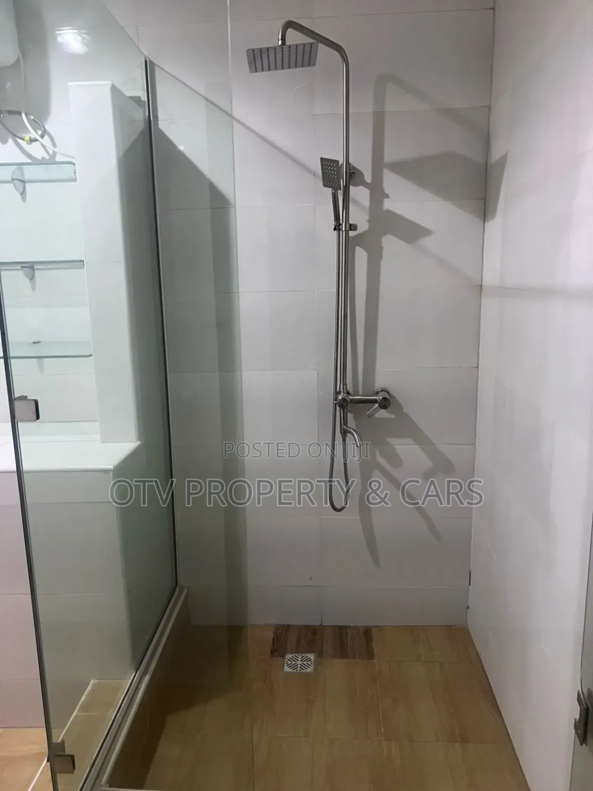 Furnished 3bdrm Apartment in Lekki Phase 1 for sale