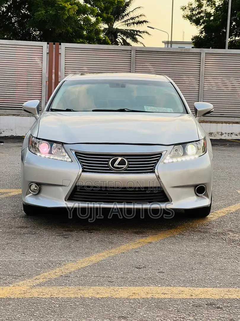 Lexus ES 2014 Gray
