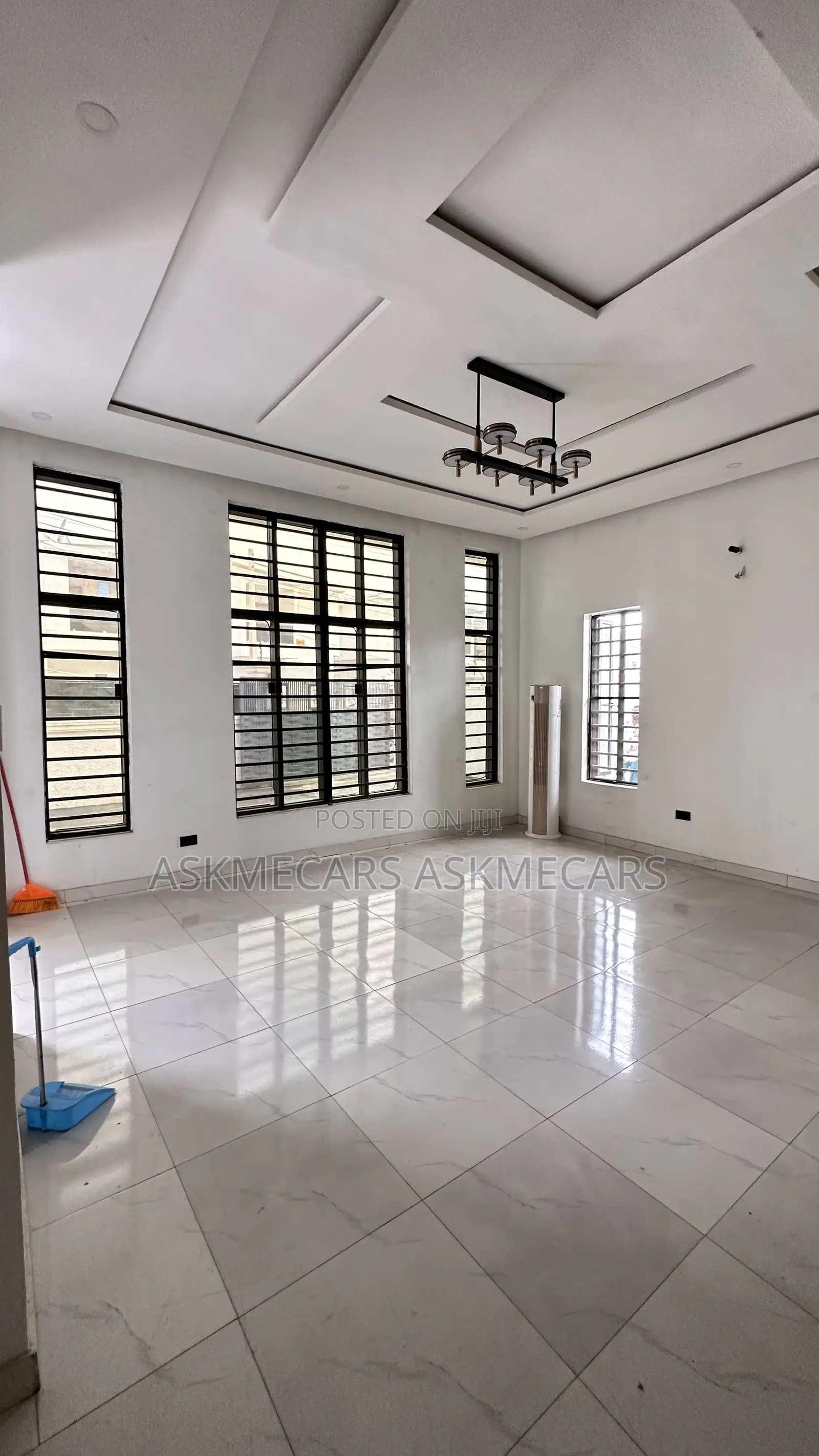Furnished 5bdrm Duplex in Abrahim Adesanya, Ajah for rent