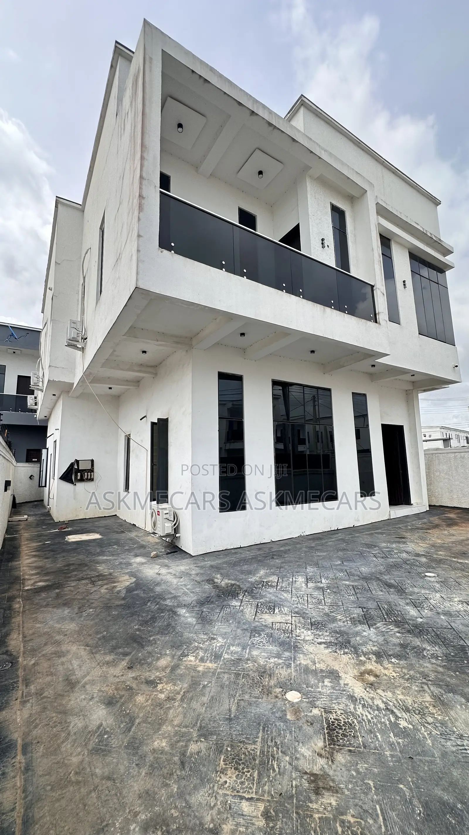 Furnished 5bdrm Duplex in Abrahim Adesanya, Ajah for rent