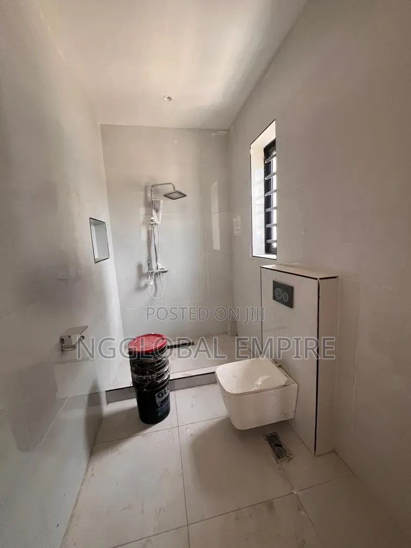 4bdrm Duplex in Ikate, Lekki Phase 1 for sale