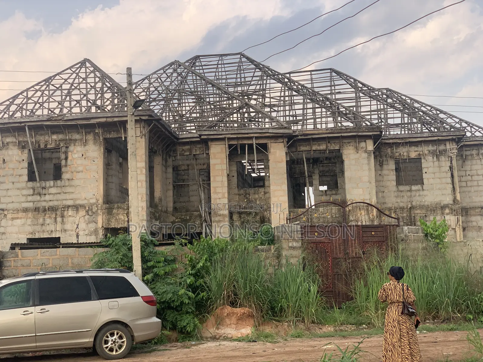 3bdrm Block of Flats in Ogbaku Town, Owerri for sale
