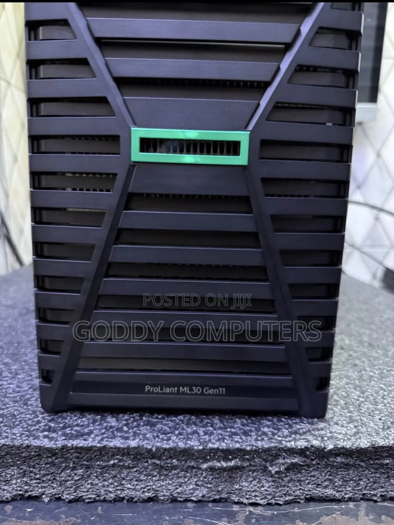 New Server HP ProLiant ML 8GB Intel Xeon HDD 1T