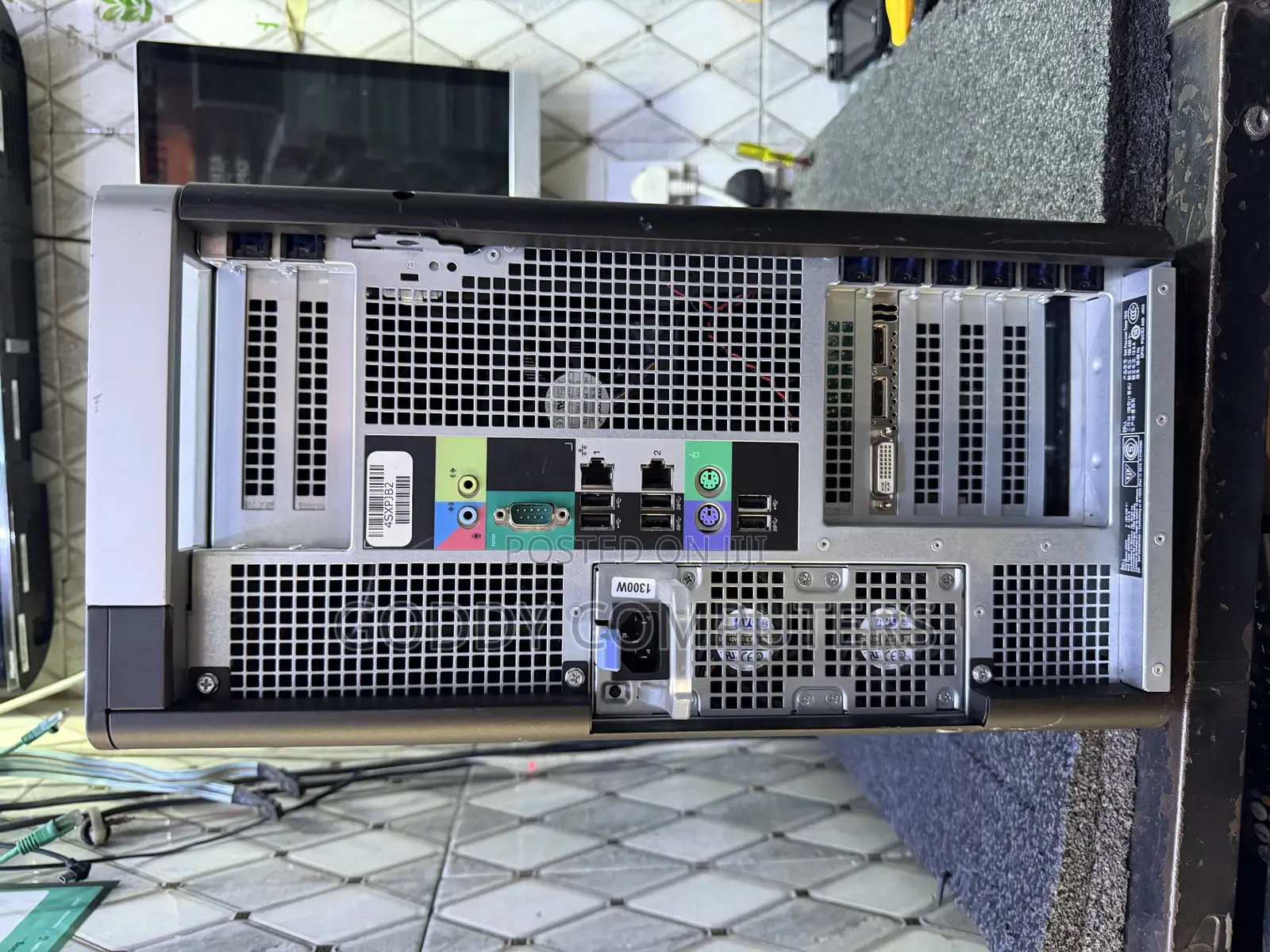 Desktop Computer Dell Precision 7910 32GB Intel Xeon HDD 1T