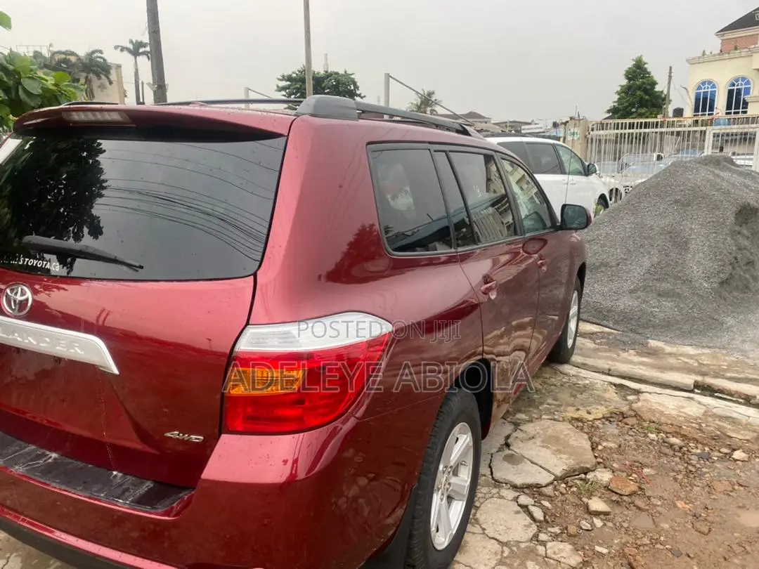 Toyota Highlander SE 2010 Red