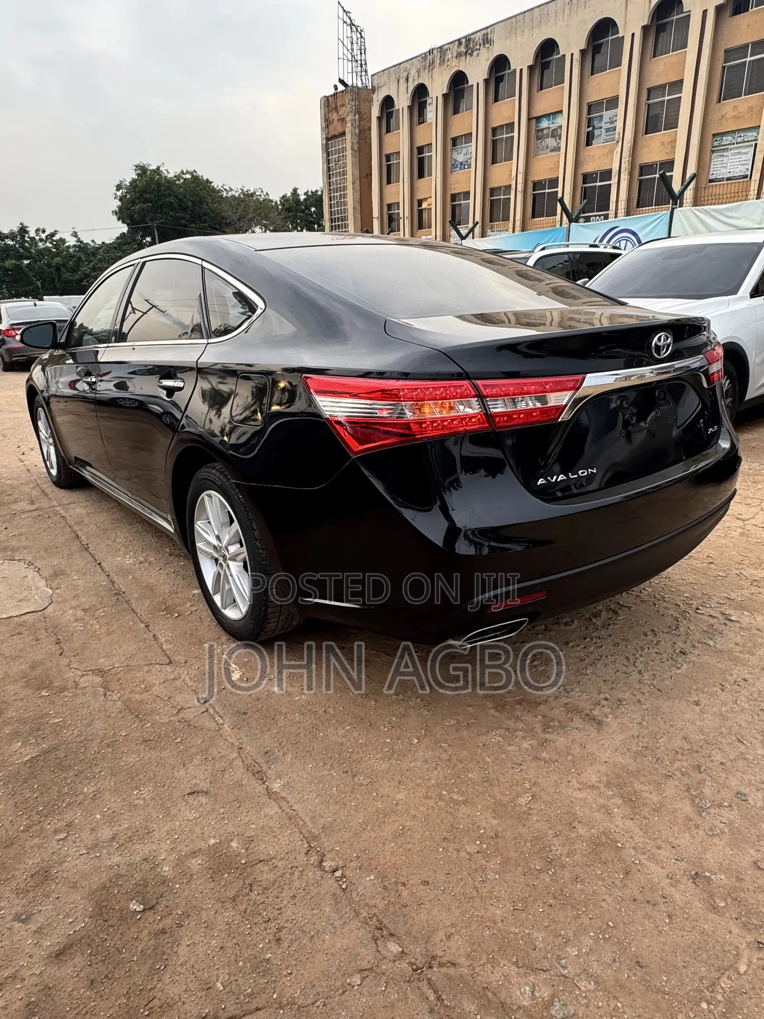 Toyota Avalon XLE Premium FWD Sedan (3.6L 6cyl 6A) 2016 Black