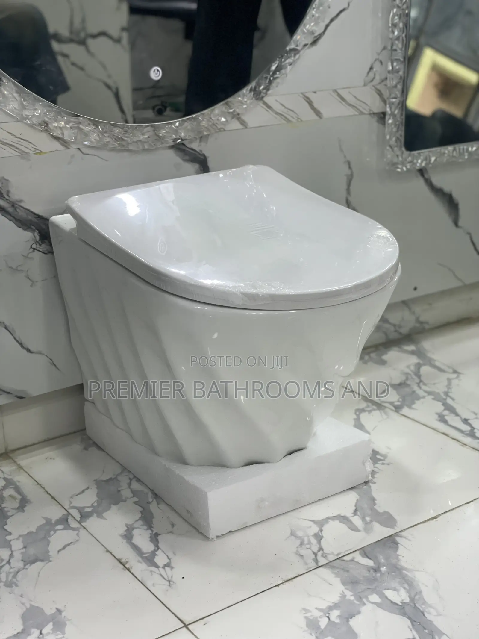 White Executives Council Water Closet
