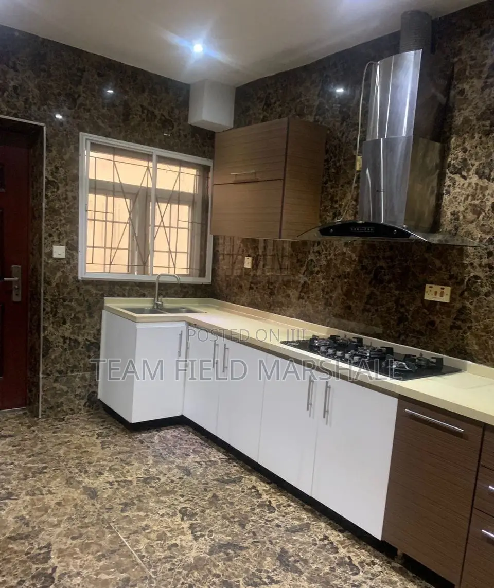 Furnished 4bdrm Townhouse/Terrace in Osapa London for sale