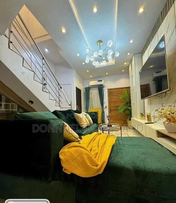 3bdrm Townhouse/Terrace in Ikota for sale