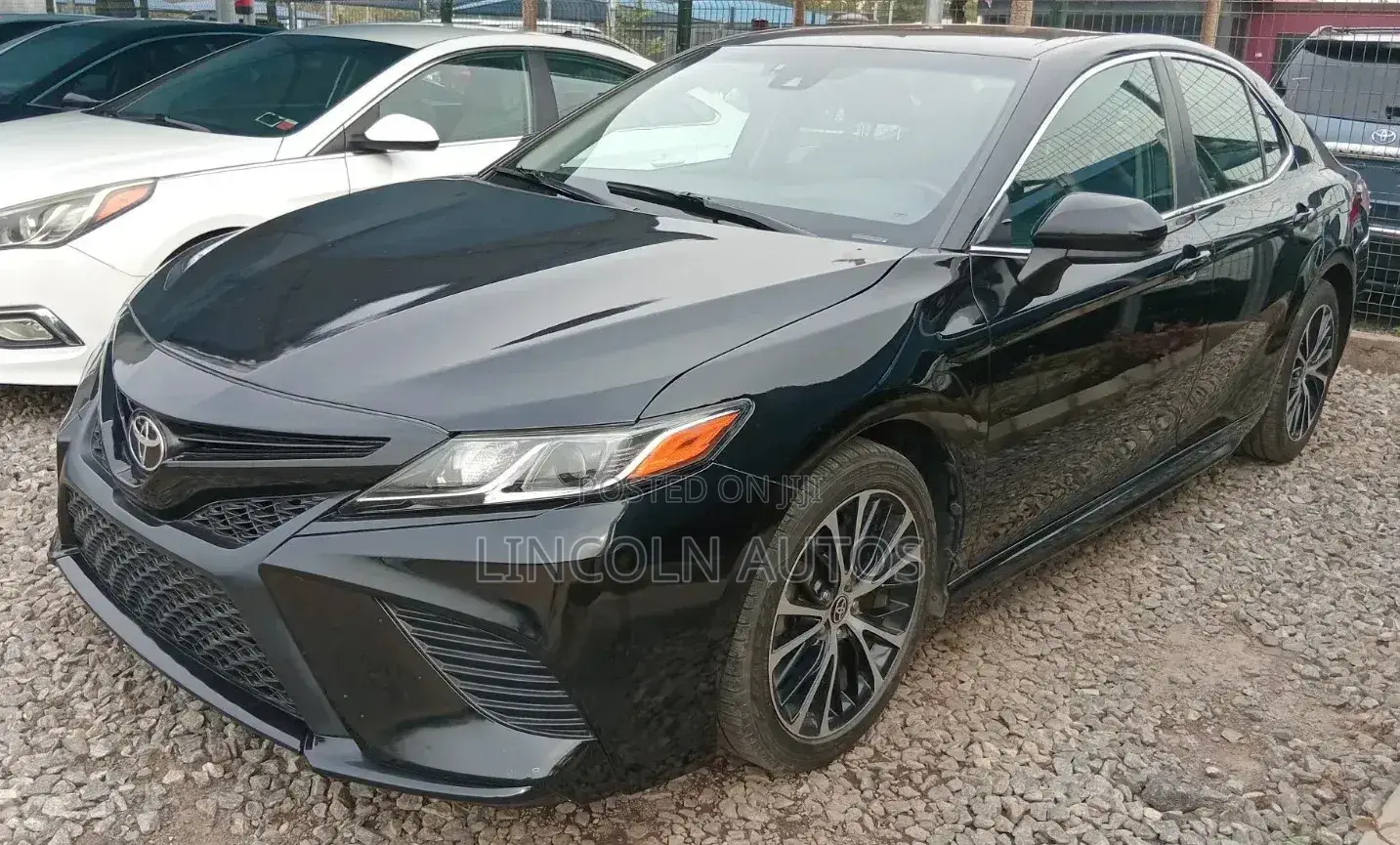 Toyota Camry SE FWD 2020 Black