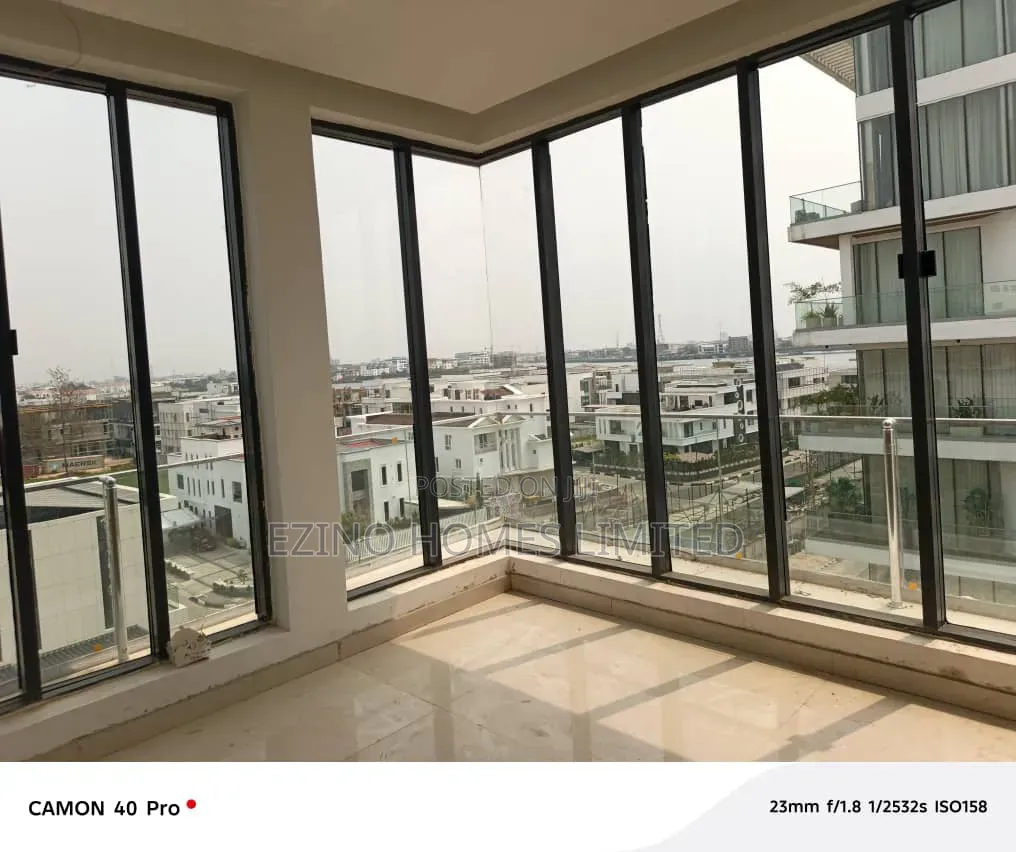 4bdrm Maisonette in Mini Estate, Banana Island for sale