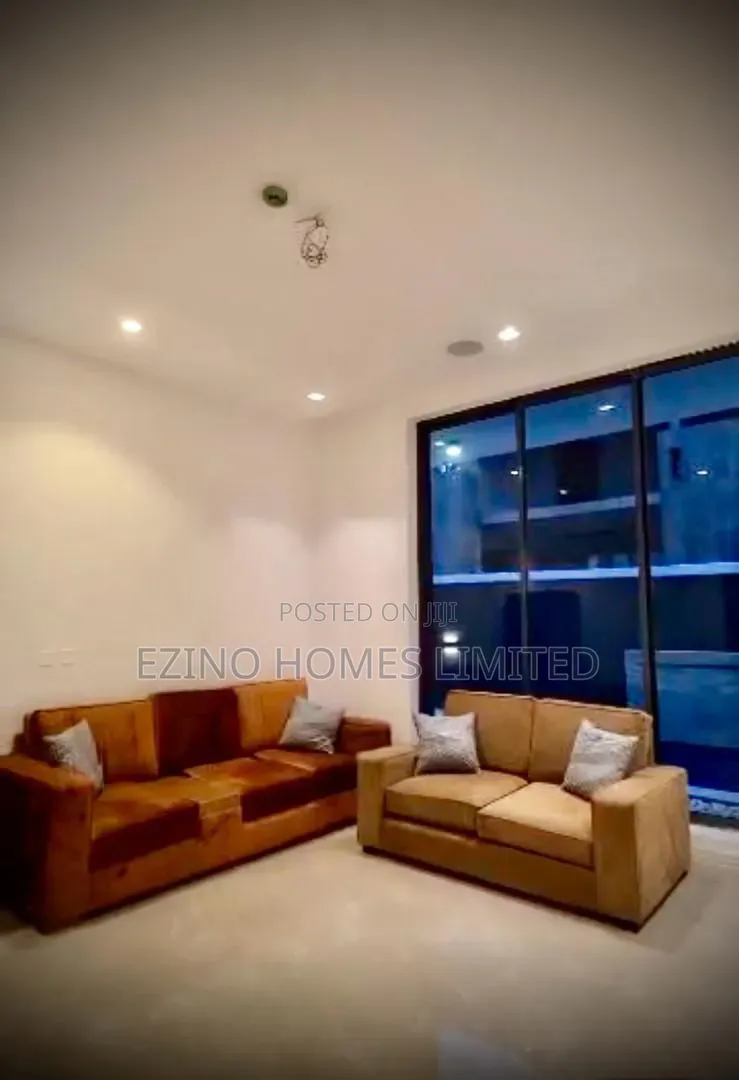 4bdrm Duplex in Mini Estate, Banana Island for sale
