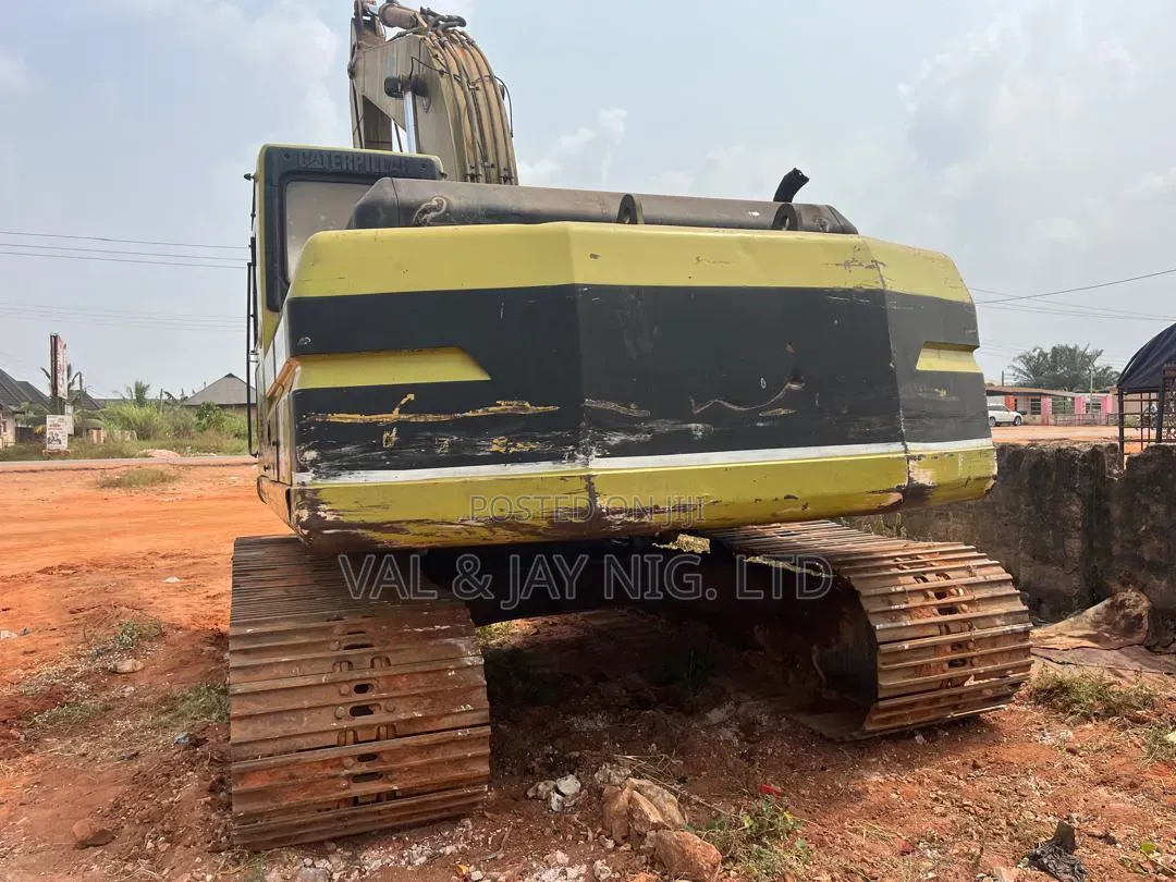 Cat Excavator 320l - Company Use - Direct to Site