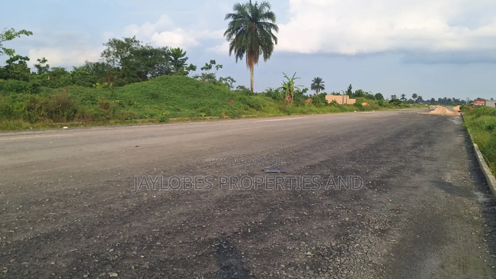 For Sale : 8 Plots at Banana Island, New Refinery Road, Off Woji-Odili