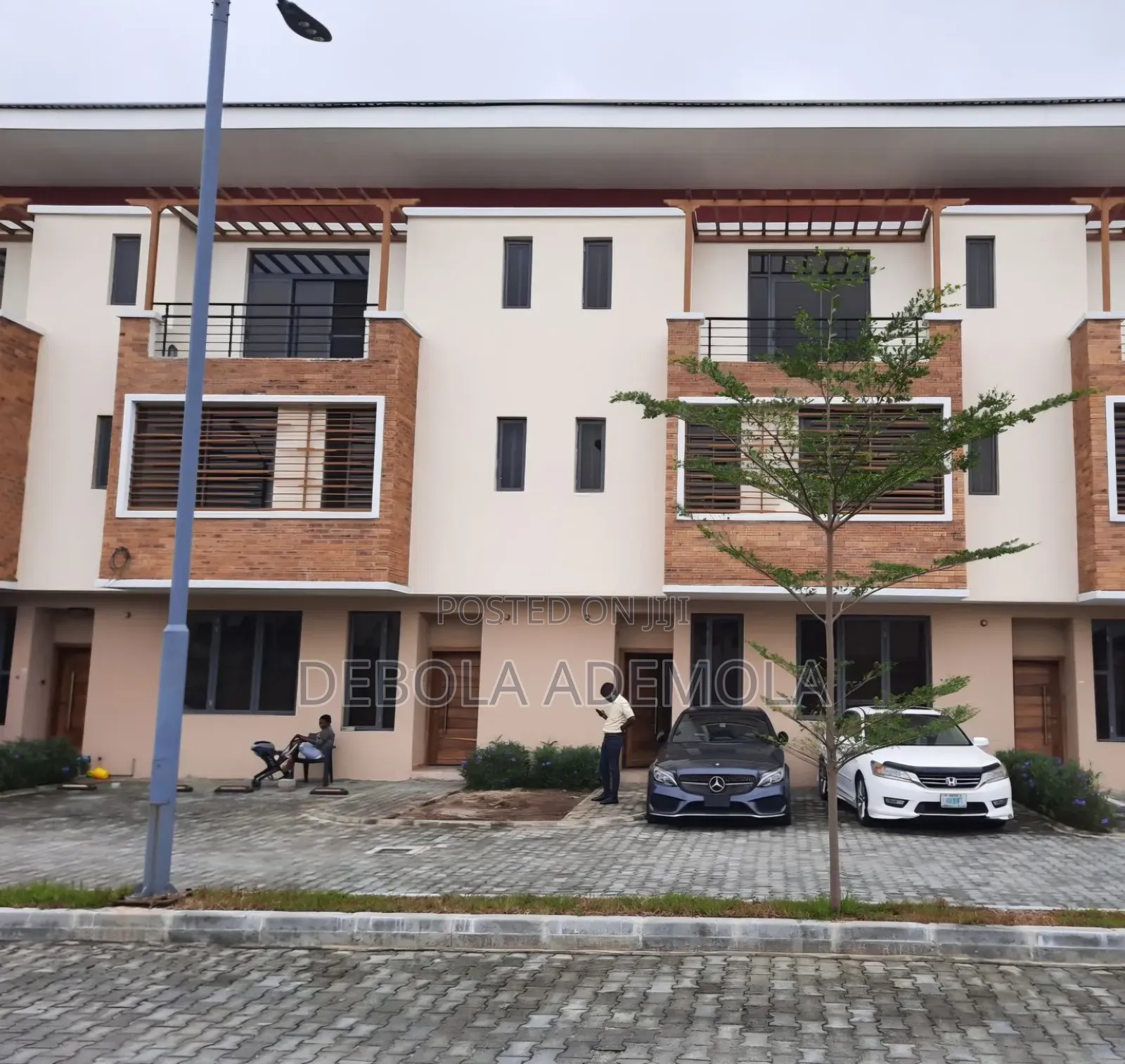 4bdrm Duplex in Gbangala Road, Ikate-Elegushi for sale