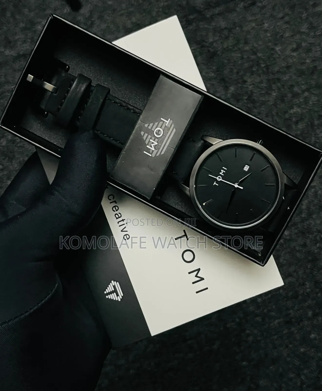 Tomi Simple Leather Analog Watch