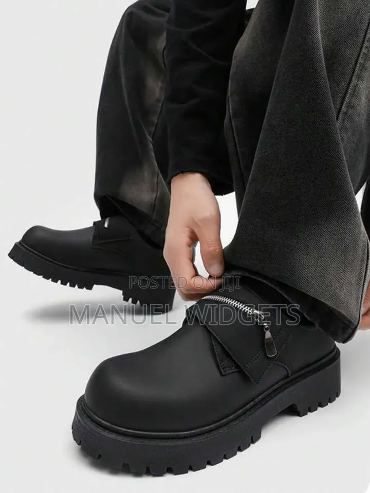 Balenciaga Corporate Men's Shoes – Premium Quality
