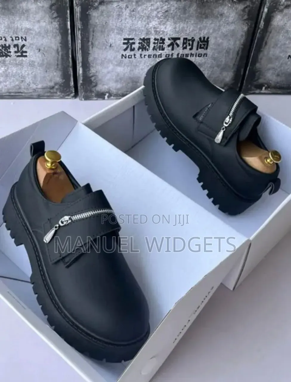 Balenciaga Corporate Men's Shoes – Premium Quality