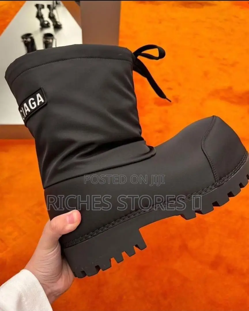 Original Balenciaga Alaska Puffer Boots