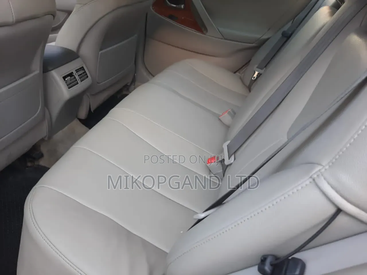 Toyota Camry 2.4 LE 2008 Red