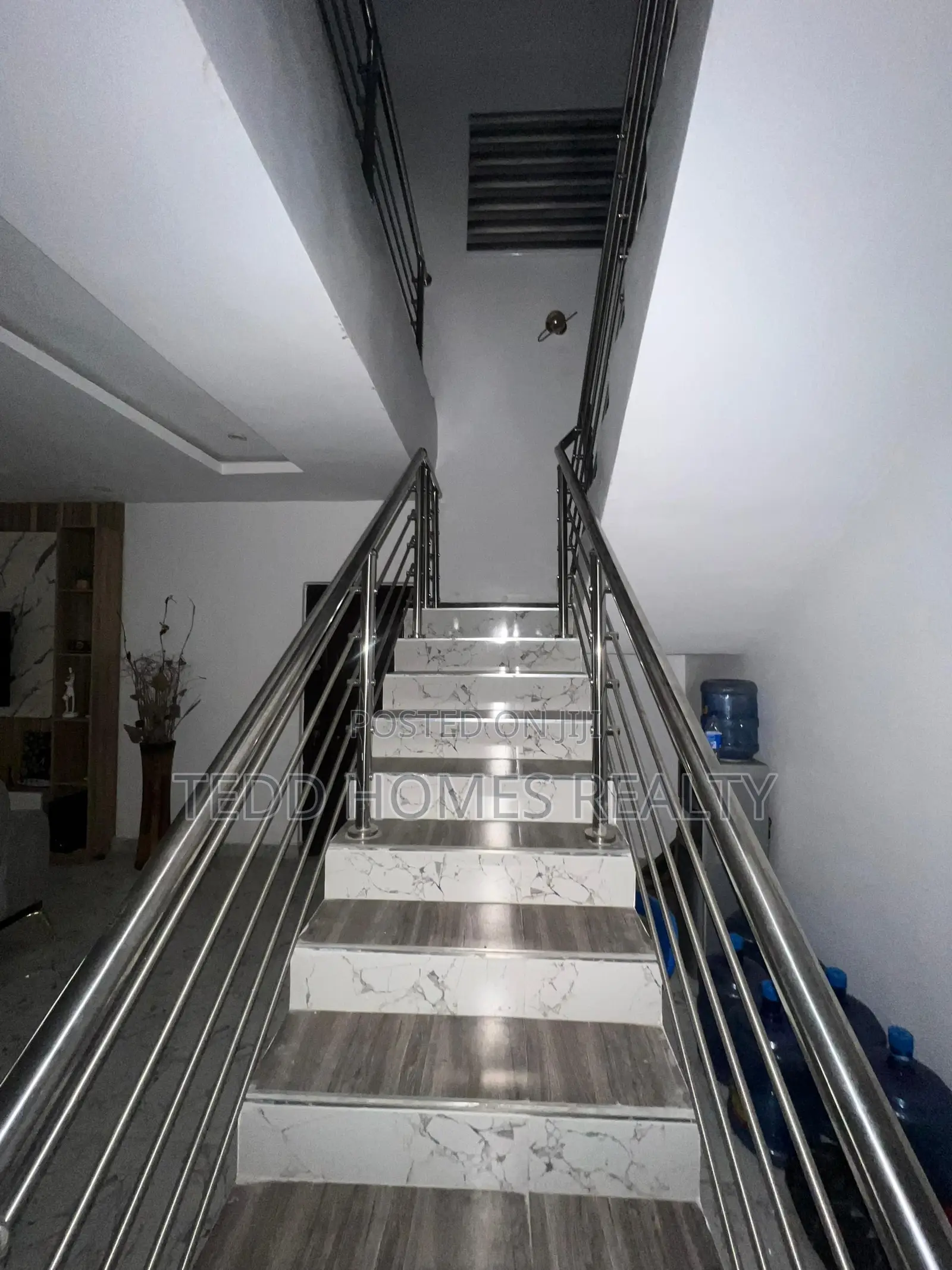 4bdrm Apartment in Ikate for rent