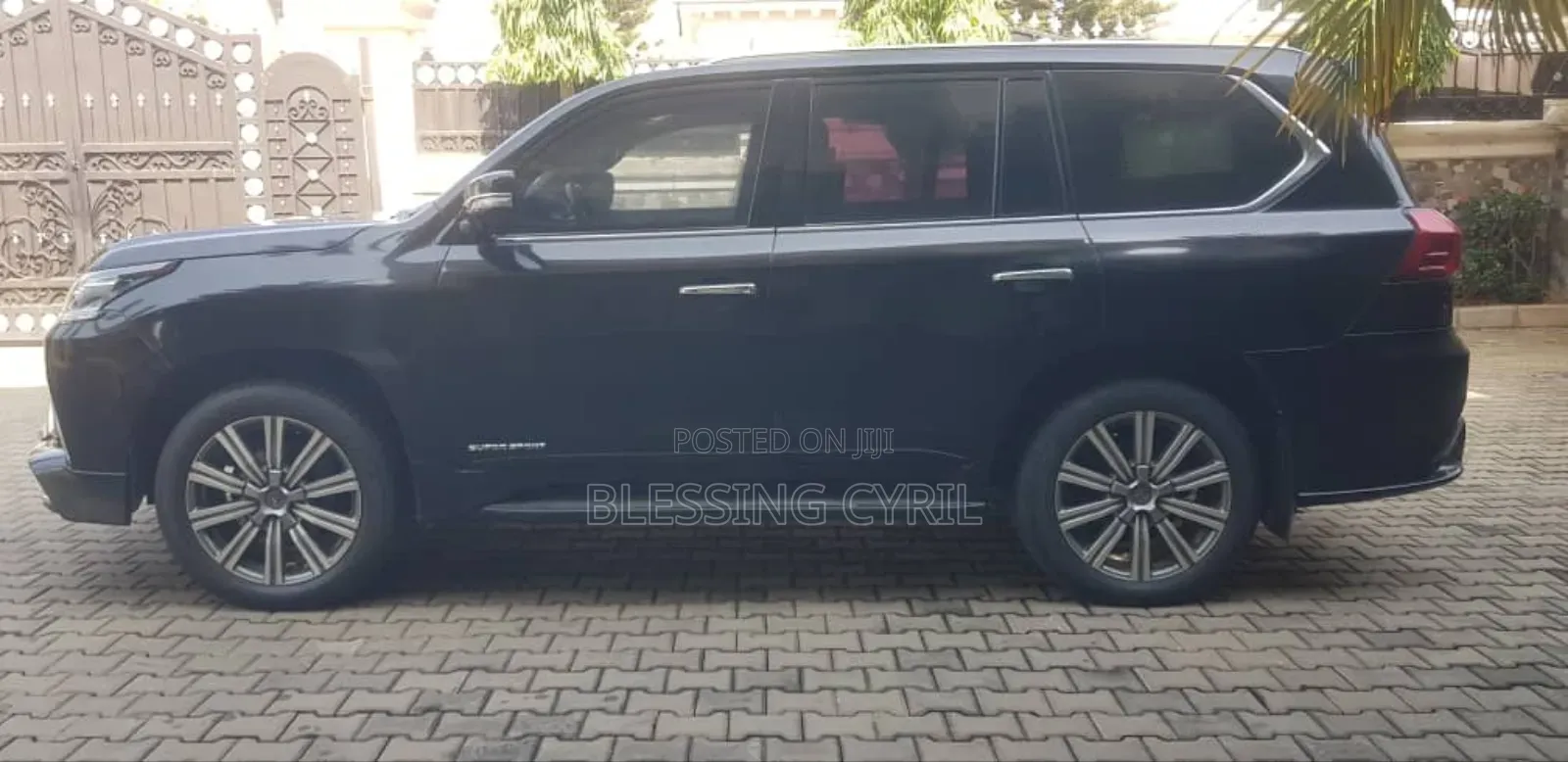 Lexus LX 2018 Black