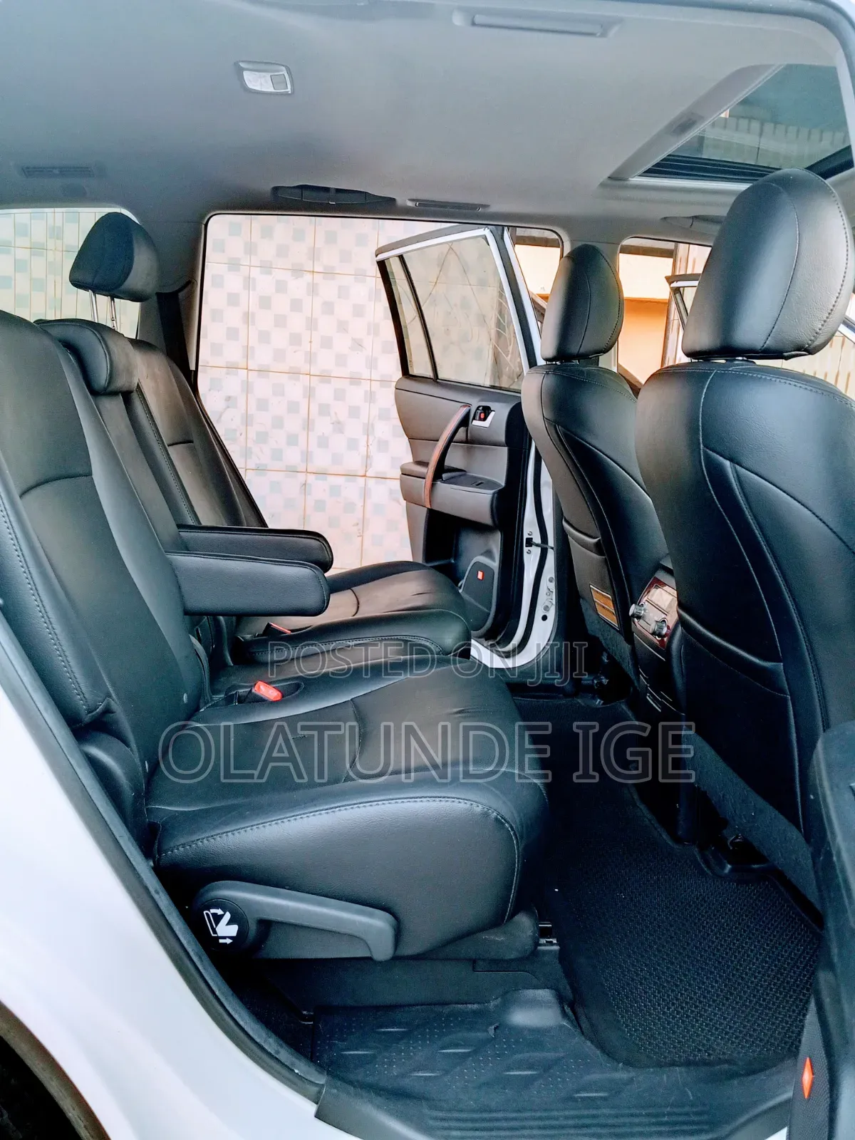Toyota Highlander Limited 2012 White