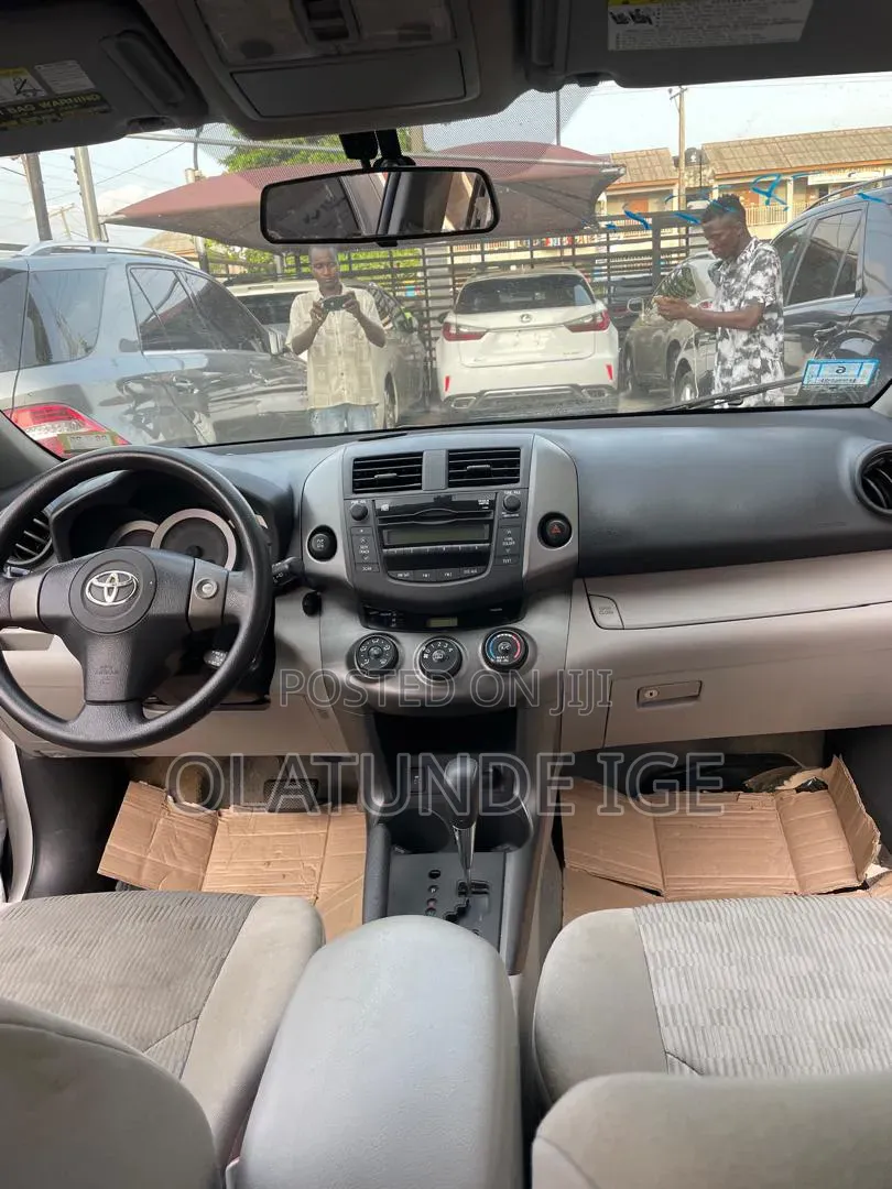 Toyota RAV4 3.5 Sport 2010 White