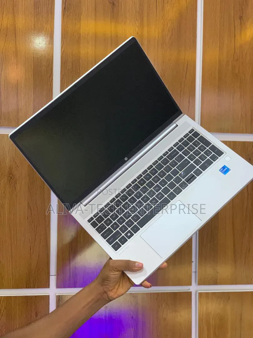 Laptop HP ProBook 450 G8 8GB Intel Core i5 SSD 256GB