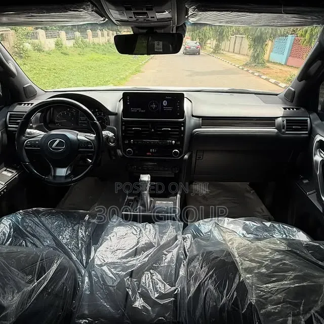 Lexus GX 460 AWD 2022 White