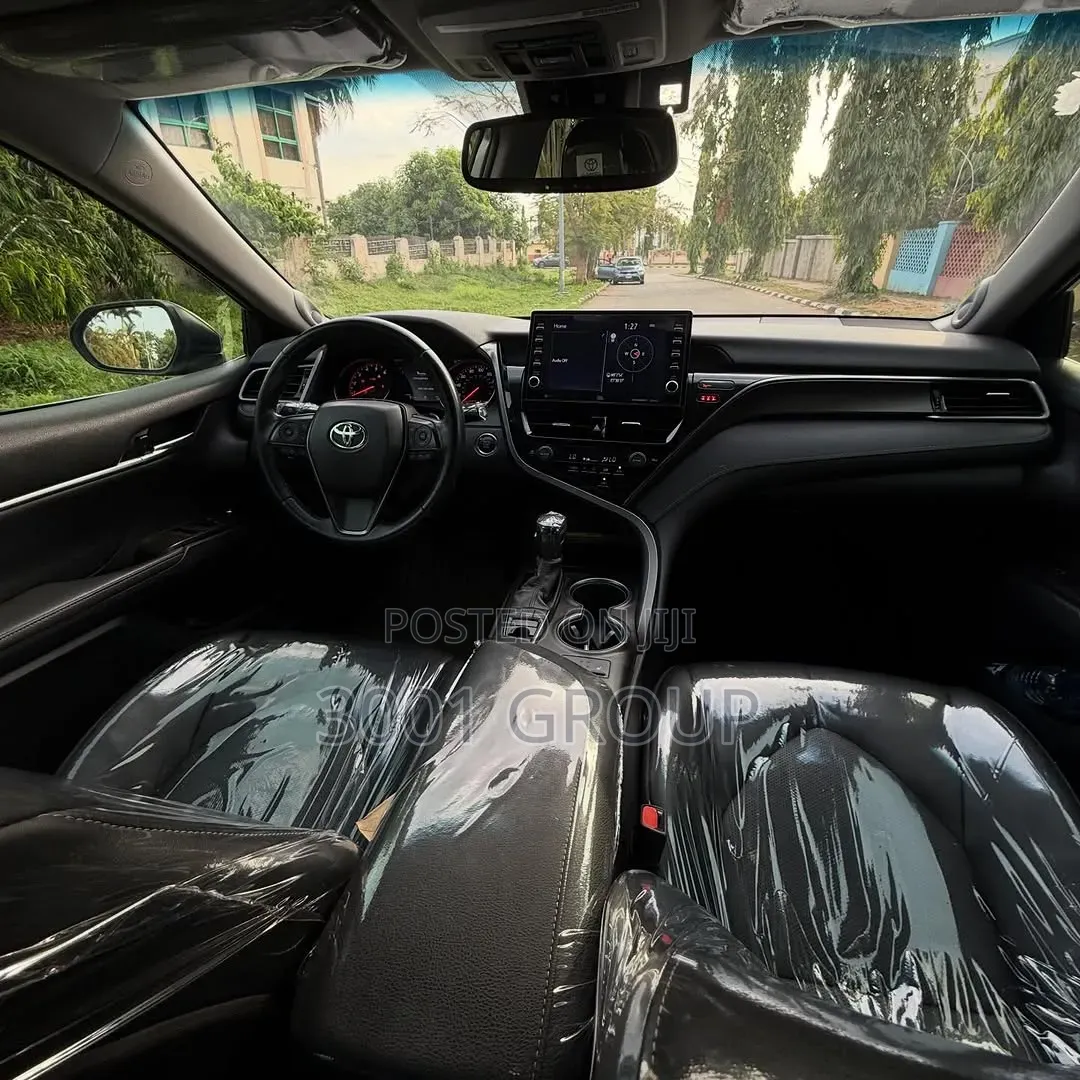 Toyota Camry XSE 2021 Gray