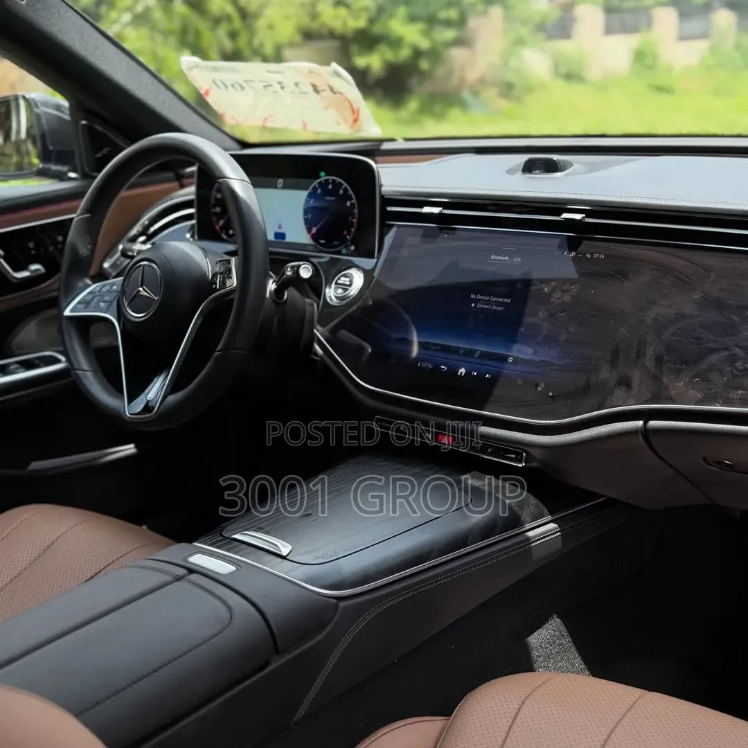 Mercedes-Benz E350 2025 Gray